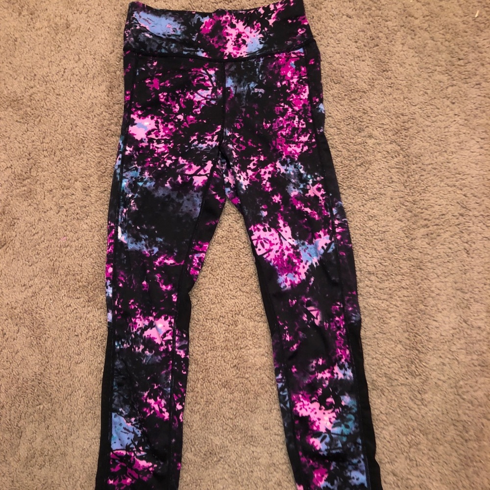 Athletic leggings from Popfit